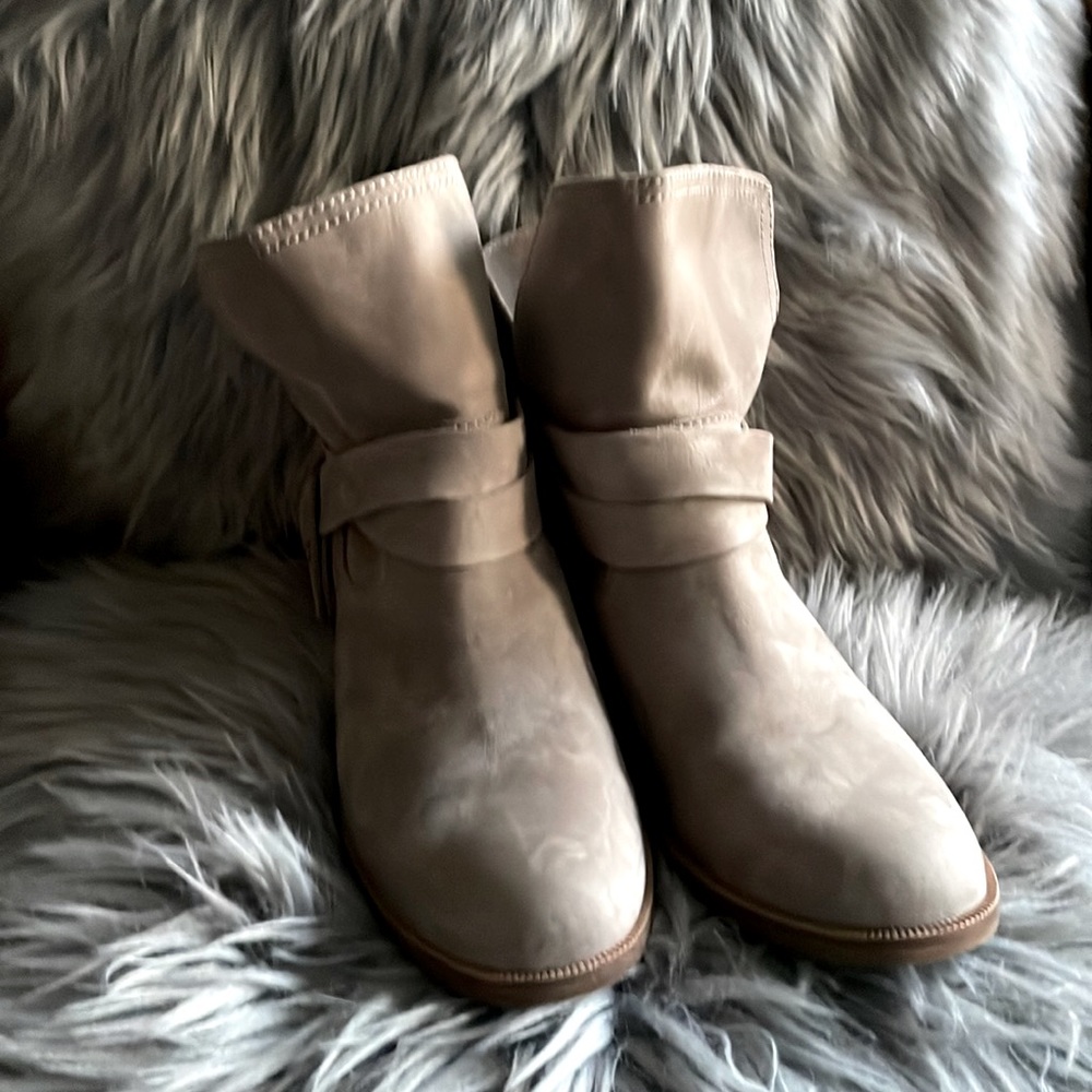 UGG Elysian Grey/Taupe Suede Booties